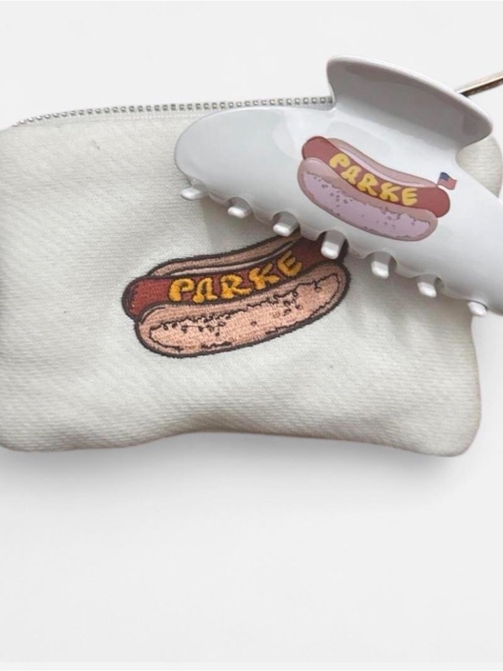 PARKE Hot Dog Claw Clip + Embroidered Pouch 🌭 NWT